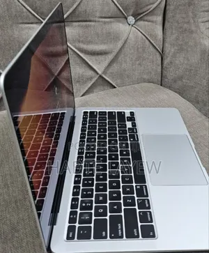 New Laptop Apple MacBook Air 2020 M1 8GB Intel Core I5 SSD 512GB