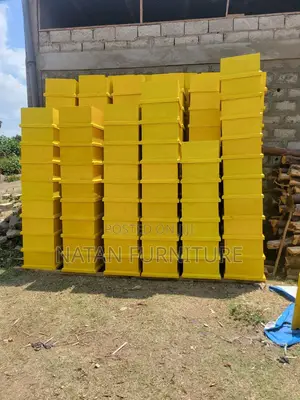 ሙሉ በሙሉ ጥራት ባለው ዋንዛ እንጨት የተሰራ ዘመናዊ የንብ ቀፎ (The Beehive)