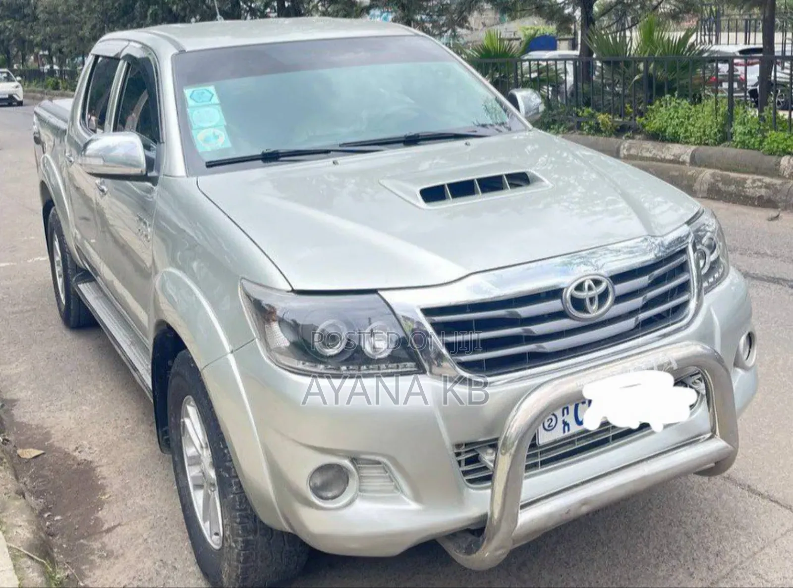 Toyota Hilux 2014 Gray