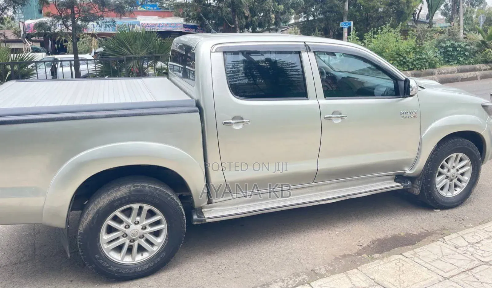 Toyota Hilux 2014 Gray