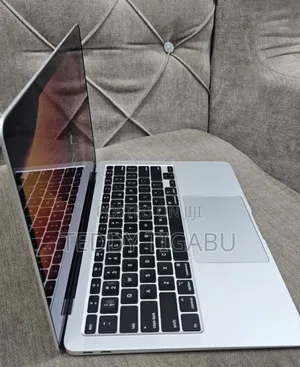 Photo - New Laptop Apple MacBook Air 2020 8GB Intel Core I5 SSD 512GB