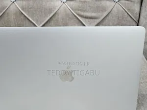 New Laptop Apple MacBook Air 2020 8GB Intel Core I5 SSD 512GB