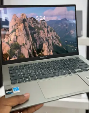 New Laptop Asus ZenBook UX430UQ 16GB Intel Core I7 SSD 512GB