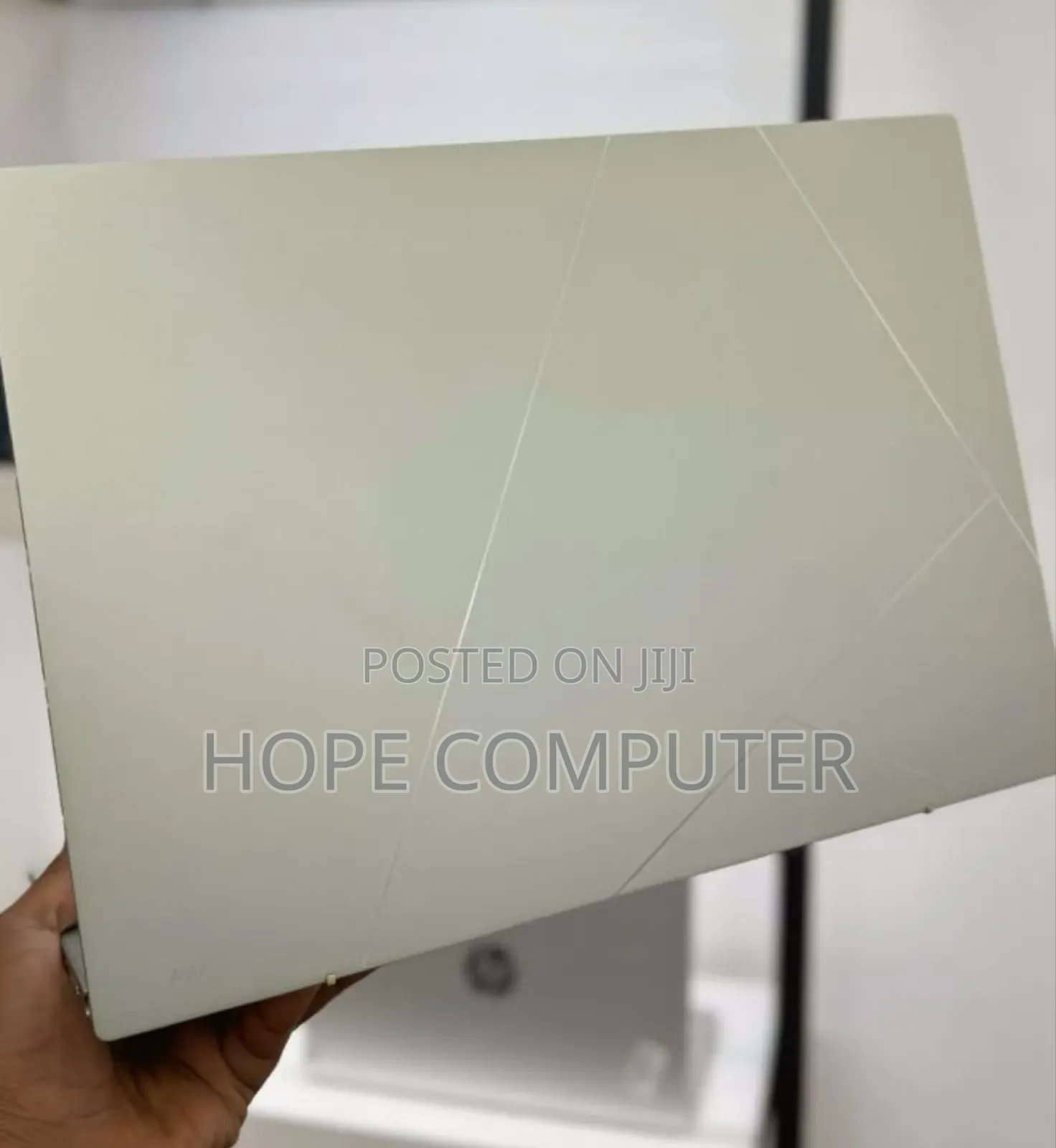 New Laptop Asus ZenBook UX430UQ 16GB Intel Core I7 SSD 512GB