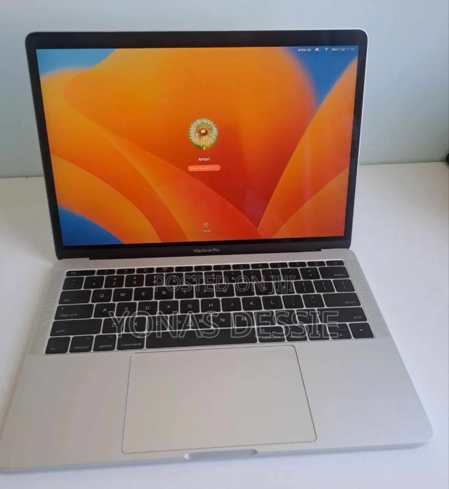 New Laptop Apple MacBook Pro 2017 8GB Intel Core I5 SSD 128GB