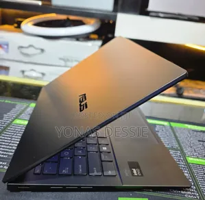 New Laptop Asus ZenBook UX430UA 8GB Intel Core Ultra 5 SSD 512GB