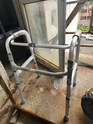 Photo - Medical Walker肺病walker胺你foldable Walker祭典walker网了medical Walker䐭不walkr