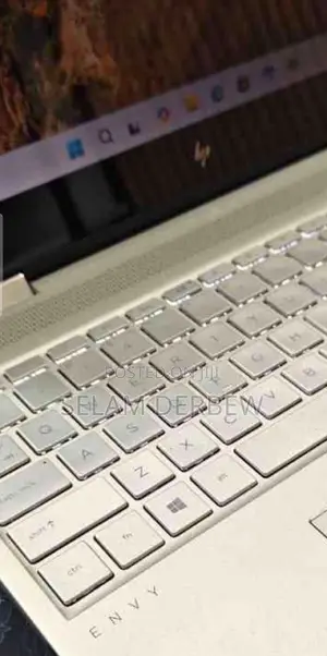 New Laptop HP Envy X360 8GB Intel Core I5 SSD 512GB