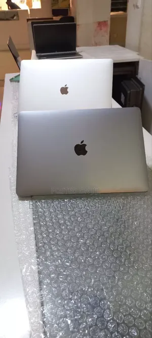 New Laptop Apple MacBook Air 2020 8GB Apple M1 SSD 256GB