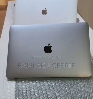 Photo - New Laptop Apple MacBook Pro M1 16GB Intel Core I7 SSD 256GB