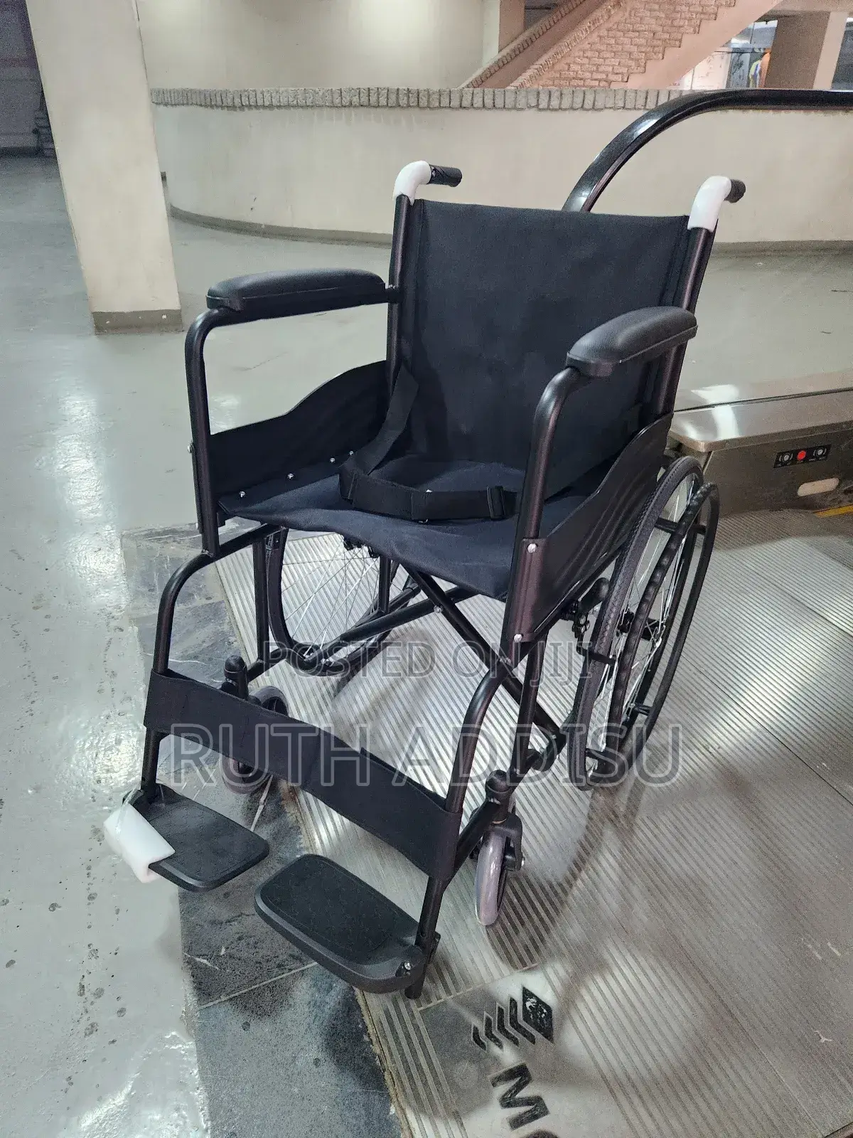 Wheelchair臉上wheelchair發生wheelchair坐落wheelchair三個wheelchair雨傘wheelchair