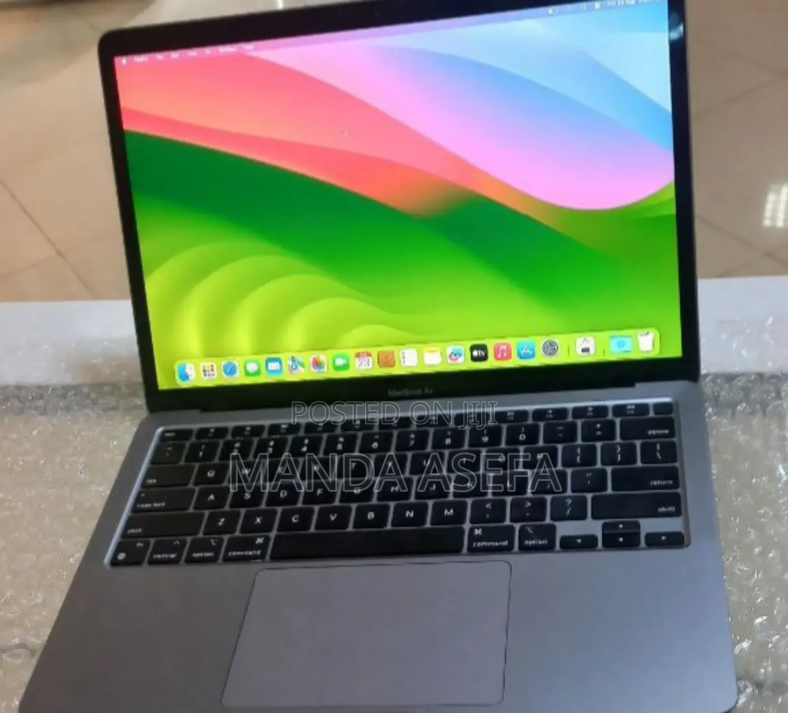 New Laptop Apple MacBook Air 2020 M1 8GB Apple M1 SSD 256GB