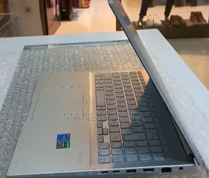 New Laptop Asus VivoBook 15 X505BA 16GB Intel Core I5 SSD 512GB