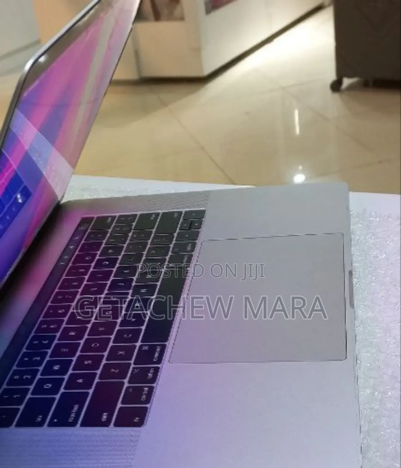 New Laptop Apple MacBook Pro 2017 16GB Intel Core I7 SSD 256GB