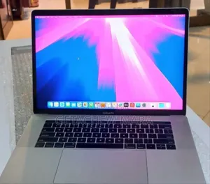 New Laptop Apple MacBook Pro 2017 16GB Intel Core I7 SSD 256GB