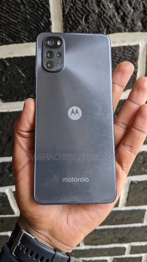 Photo - Motorola Moto G22 64 GB Gray