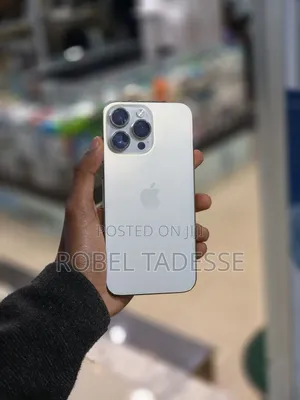 Photo - Apple iPhone 14 Pro Max 128 GB White