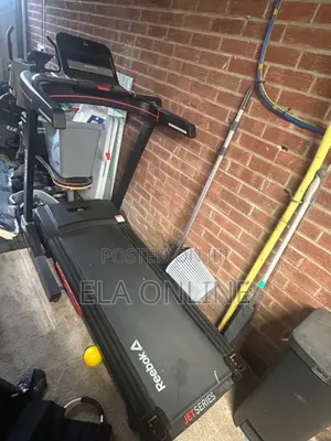 Photo - Reebok Jet Series Europe Standard Treadmill- ለቤት ውስጥ የሩጫ ማሽን