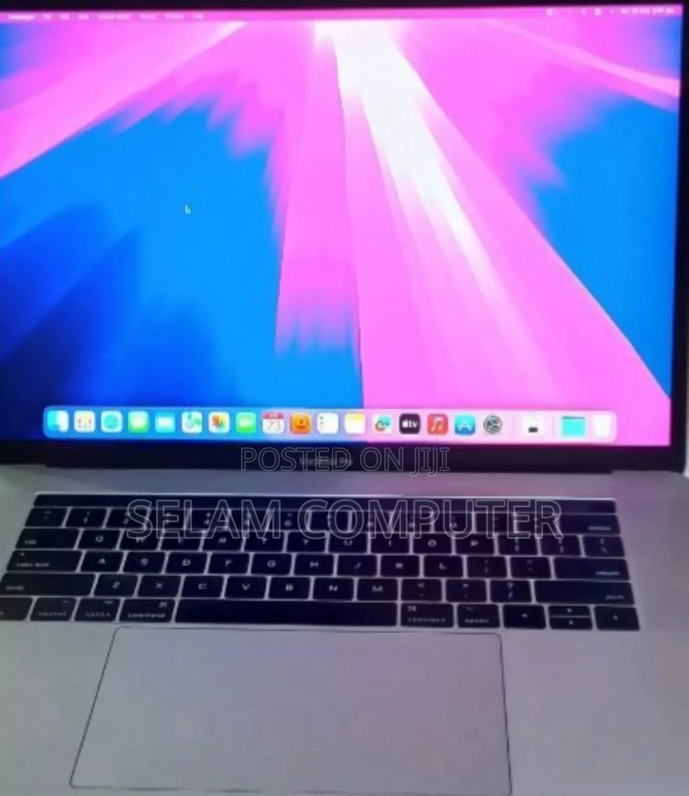 New Laptop Apple MacBook Pro 2017 16GB Intel Core I7 SSD 256GB