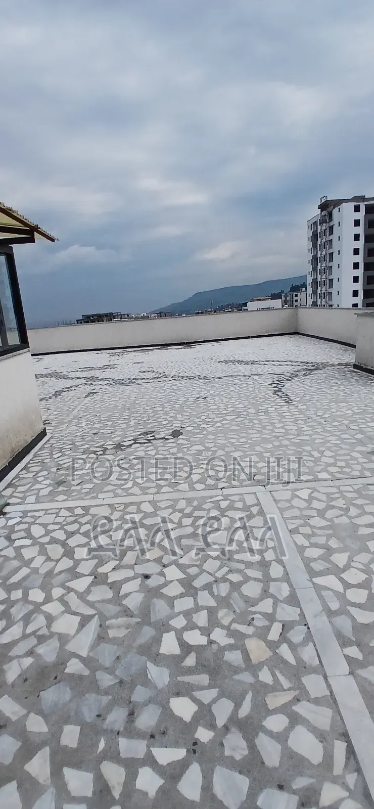 3bdrm Apartment in Nifas Silk-Lafto for sale