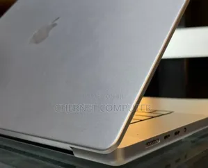 Photo - New Laptop Apple MacBook Pro 2021 M1 32GB SSD 1T