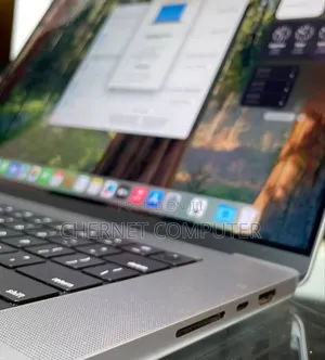 New Laptop Apple MacBook Pro 2021 M1 32GB SSD 1T