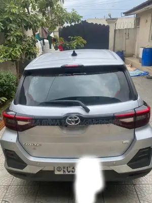 Toyota Raize 2023 Silver