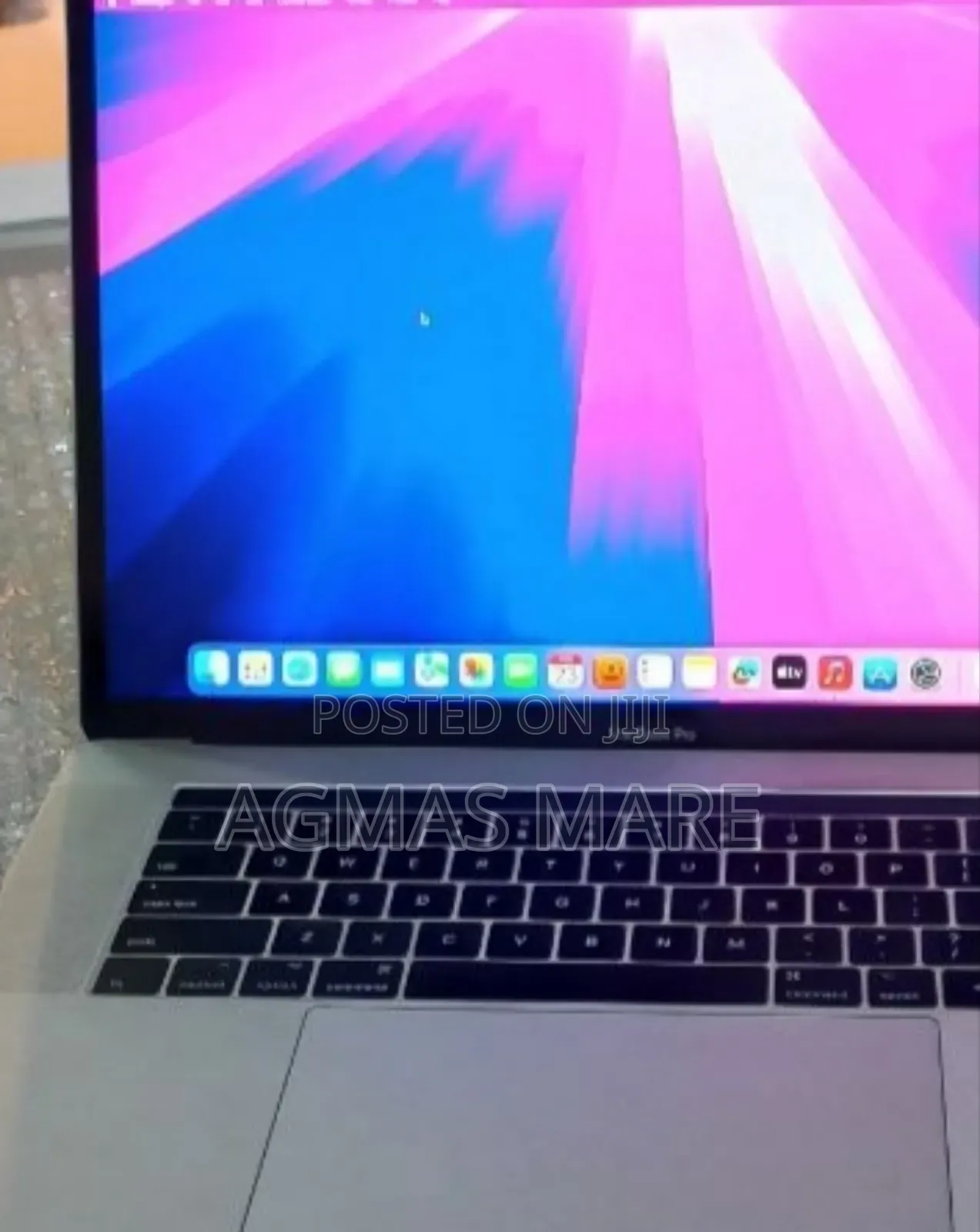 New Laptop Apple MacBook Pro 2017 16GB Intel Core I7 SSD 256GB