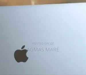 New Laptop Apple MacBook Pro 2017 16GB Intel Core I7 SSD 256GB