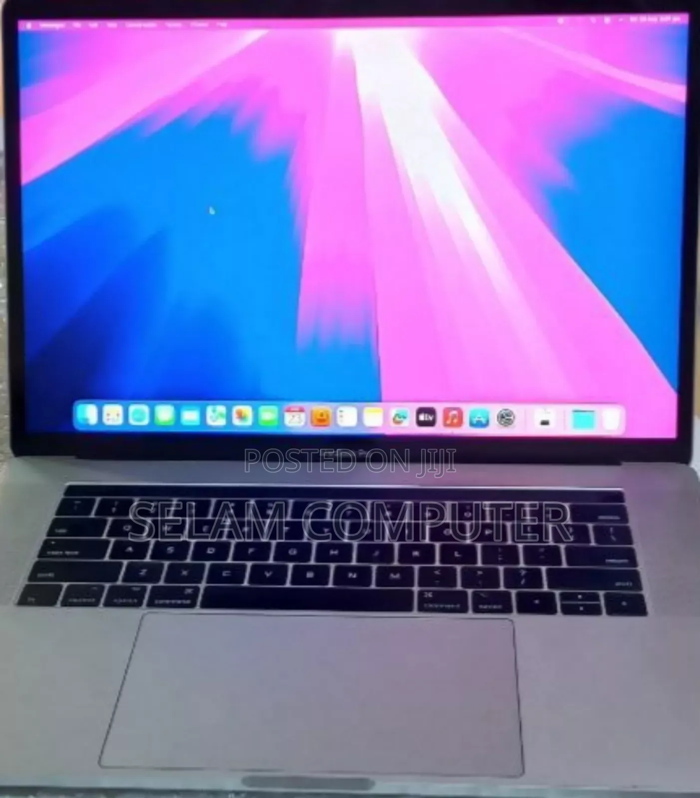New Laptop Apple MacBook Pro 2017 16GB Intel Core I7 SSD 256GB