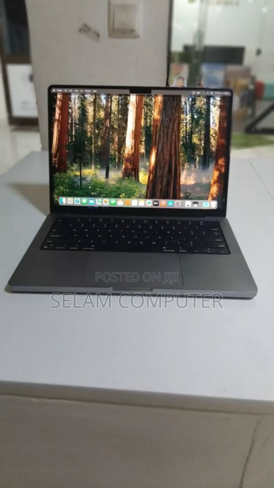 New Laptop Apple MacBook Pro 2021 M1 16GB Apple M1 Pro SSD 512GB