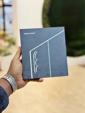 Photo - New Samsung Galaxy Z Fold7 256 GB Blue