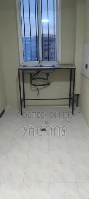 Furnished 2bdrm Condo in Ayat Mekedonia, Yeka for rent