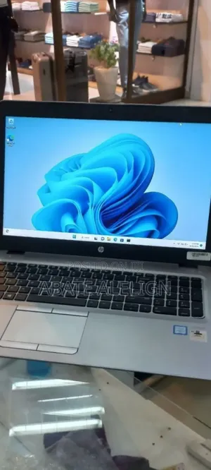 Photo - New Laptop HP EliteBook 840 8GB Intel Core I5 HDD 1T