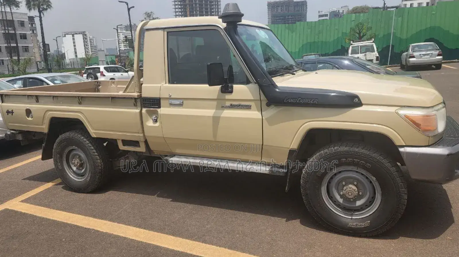 Toyota Land Cruiser 2012 Gold