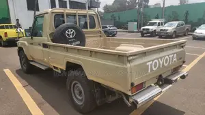 Toyota Land Cruiser 2012 Gold