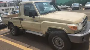 Toyota Land Cruiser 2012 Gold