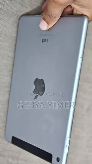 New Apple iPad mini 4 128 GB Silver