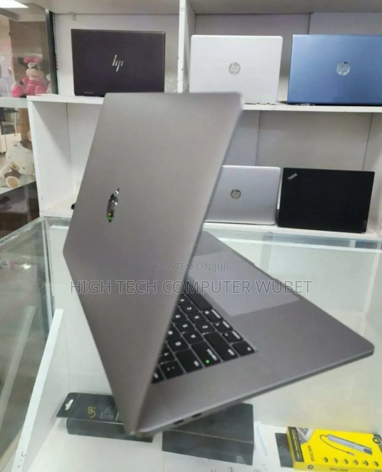 New Laptop Apple MacBook Pro 2019 32GB Intel Core I9 SSD 512GB