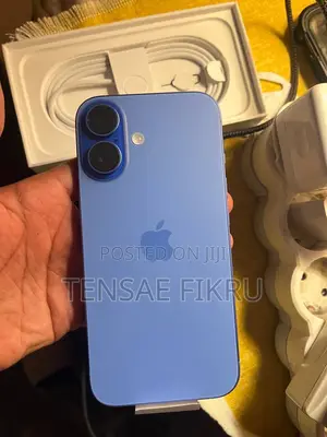 New Apple iPhone 16 128 GB Blue