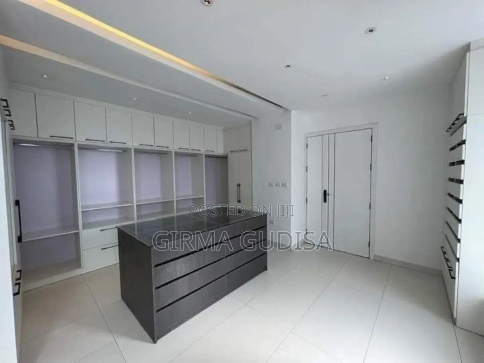 Furnished 7bdrm Villa in ወሰን አካባቢ, Yeka for sale