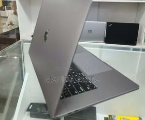 New Laptop Apple MacBook Pro 2019 32GB Intel Core I9 SSD 512GB