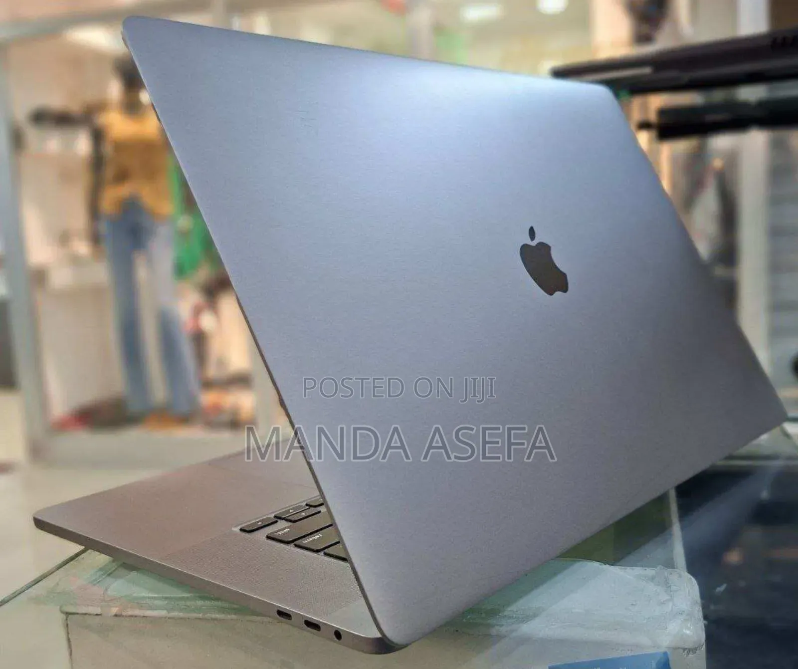 New Laptop Apple MacBook Pro 2019 32GB Intel Core I9 SSD 512GB