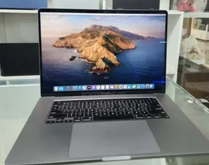 Photo - New Laptop Apple MacBook Pro M1 32GB Intel Core I9 SSD 512GB
