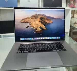 New Laptop Apple MacBook Pro M1 32GB Intel Core I9 SSD 512GB