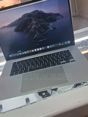 New Laptop Apple MacBook Pro 2019 16GB Intel Core I7 SSD 512GB