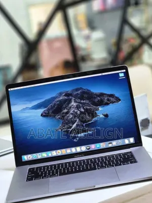 New Laptop Apple MacBook Pro 2019 16GB Intel Core I7 SSD 512GB