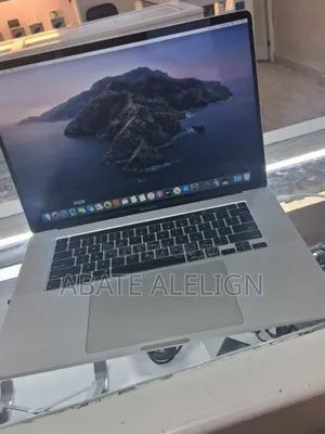 New Laptop Apple MacBook Pro 2019 16GB Intel Core I7 SSD 512GB