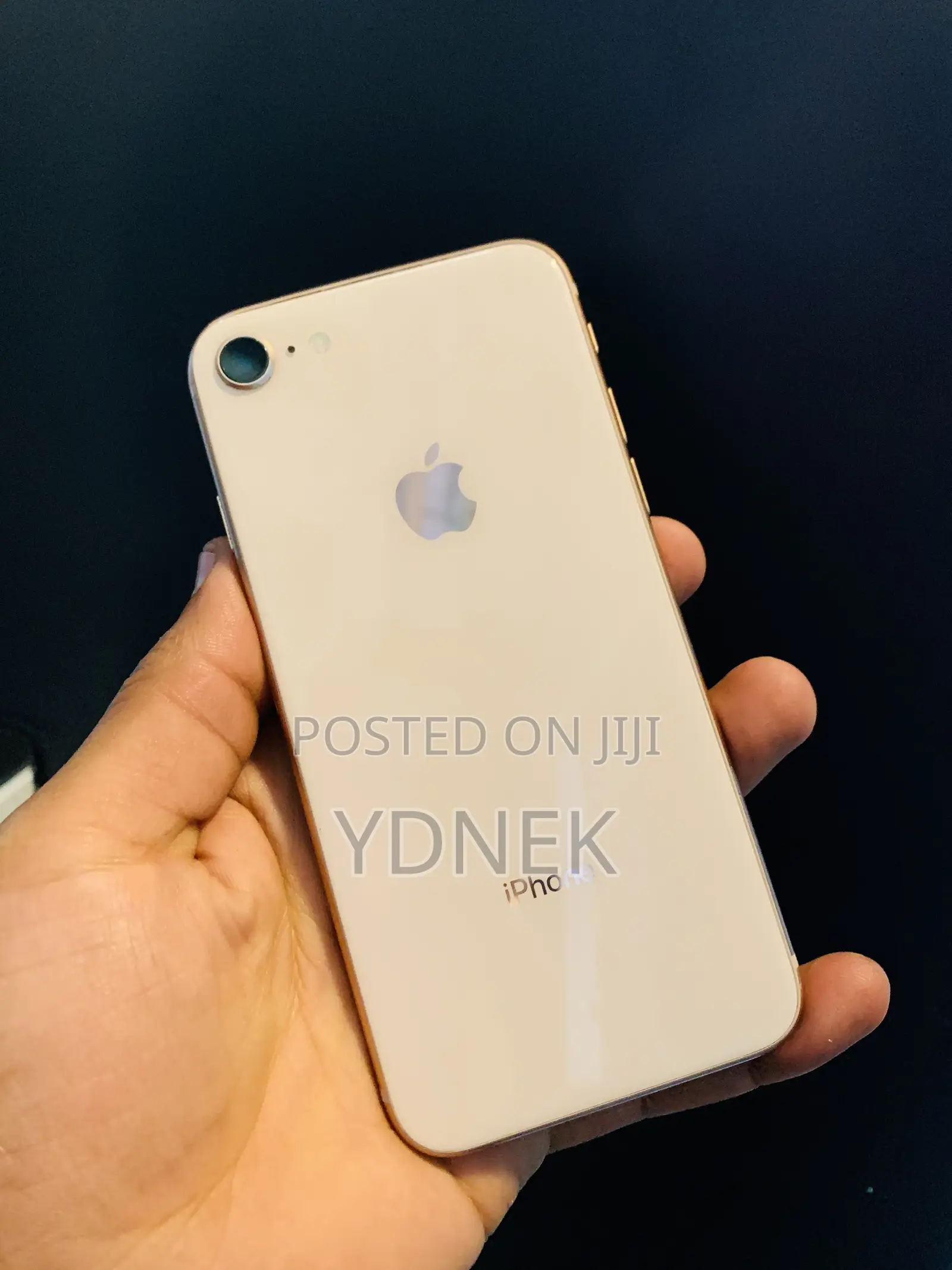 Apple iPhone 8 64 GB Gold