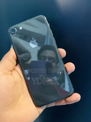 Photo - New Apple iPhone 8 64 GB Black